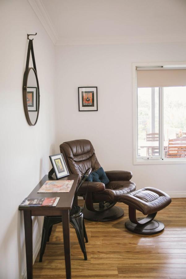 The Mains Guest House 2 Bedroom Farm Stay Corrigin Экстерьер фото