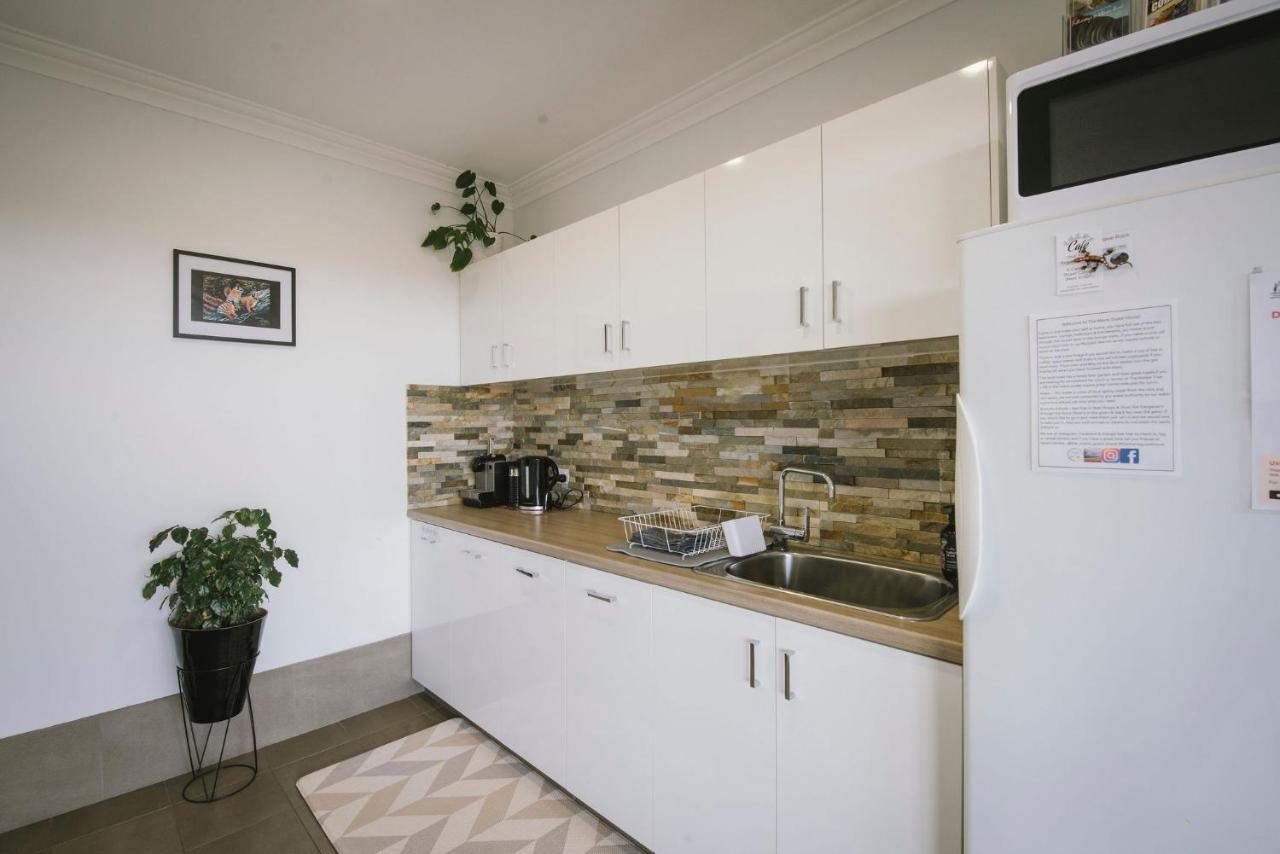 The Mains Guest House 2 Bedroom Farm Stay Corrigin Экстерьер фото
